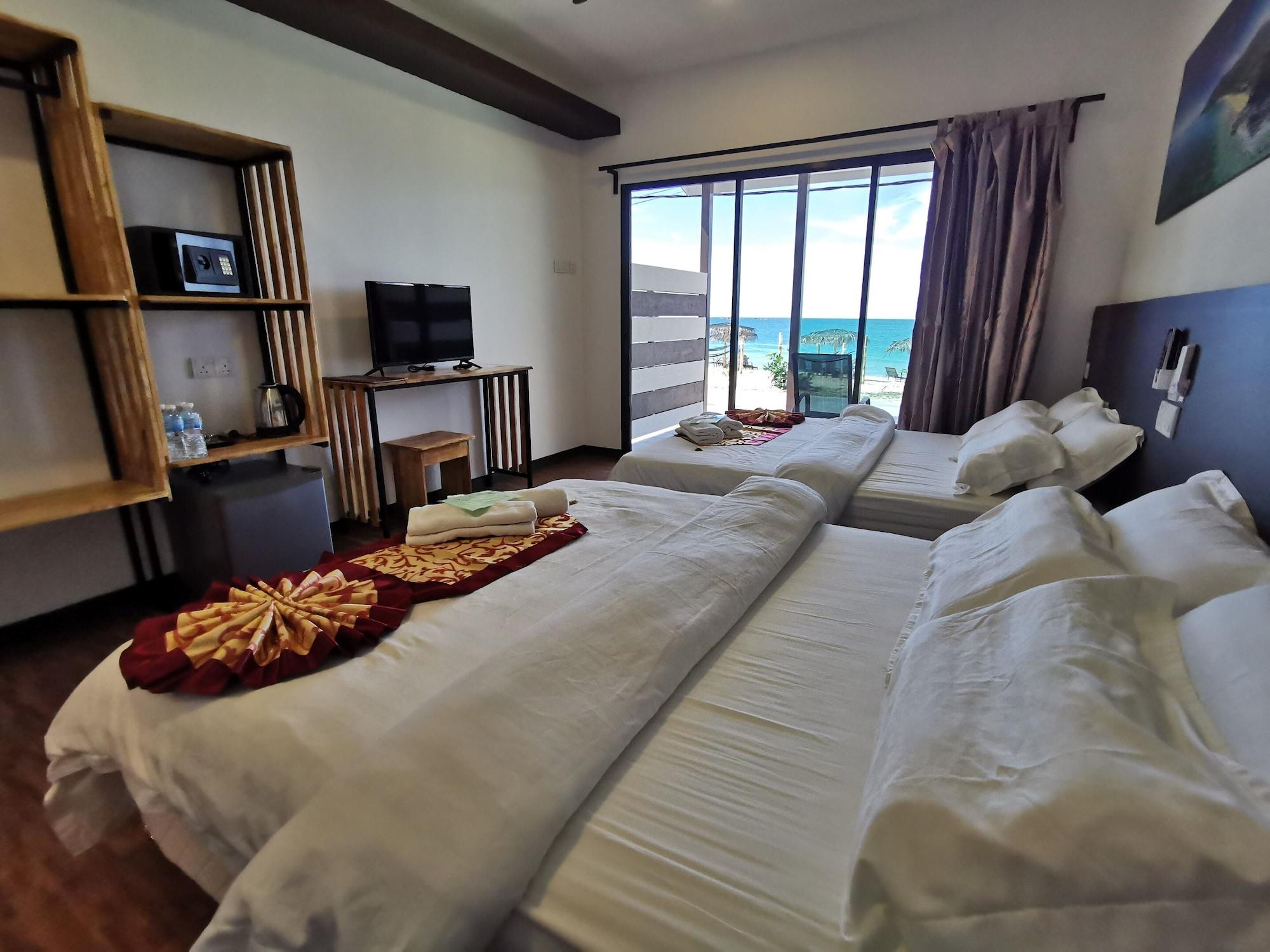 Resort The Barat Tioman Kampong Juara